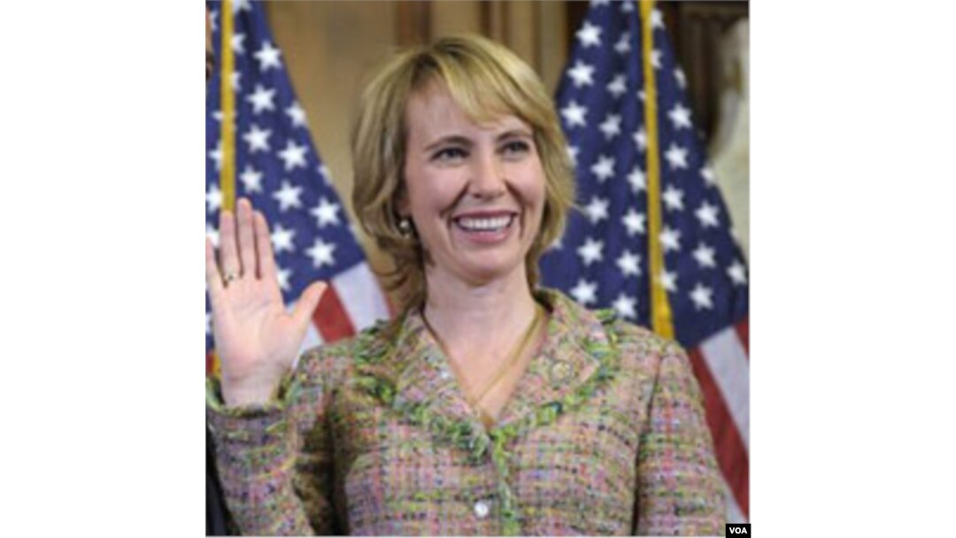 Anggota Kongres Partai Demokrat, Gabrielle Giffords (40 tahun)