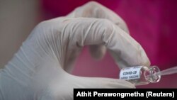 Potencijalnu vakcinu NVX-CoV2373 razvija američka biotehnnička kompanija Novavaks; ilustrativna fotografija (Foto: Reuters/Athit Perawongmetha)