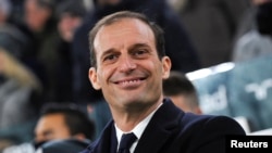 L'entraîneur de la Juventus Massimiliano Allegri lors d'un match au stade de la Juventus, à Turin, Italie, le 8 janvier 2017.