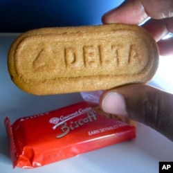 A typical in-flight “meal” these days. On the wrapper, note the ad promoting the airline’s frequent-flier program.