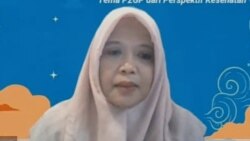 Iffah Umniati Ismail, pengasuh Pondok Pesantren Darussalam, Sampang, Madura. (Foto: tangkapan layar/VOA)