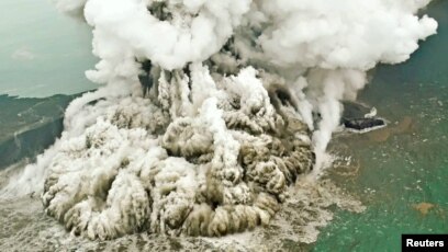 Núi lửa Anak Krakatau phun trào ở Indonesia, 23/12/2018