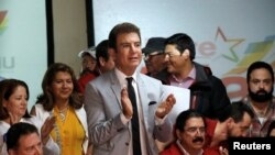 El candidato presidencial opositor de Honduras Salvador Nasralla, pidió un recuento de votos y que se repita todo el proceso electoral.