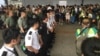 香港警方在機場嚴加戒備抗議者示威