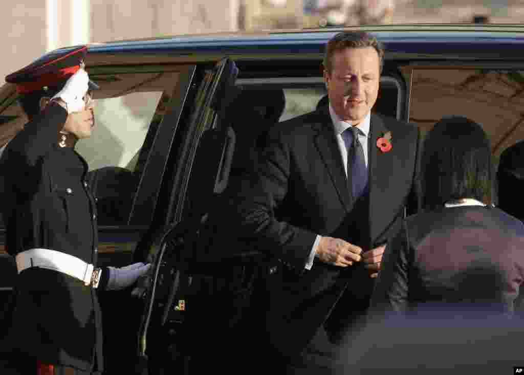 Le Premier ministre britannique David Cameron arrive au palais Auberge de Castille, à l&#39;occasion du sommet de l&#39;Union européenne et les dirigeants africains informel sur la migration tenue à La Valette, Malte, 11 novembre 2015.&nbsp;