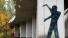 Чорнобильським туристам заборонили заходити до будинків міста-привида