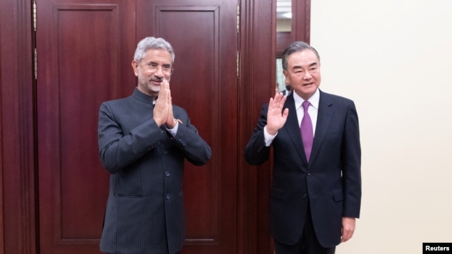 中国外长王毅与印度外长苏杰生在莫斯科会晤。（2020年9月10日）