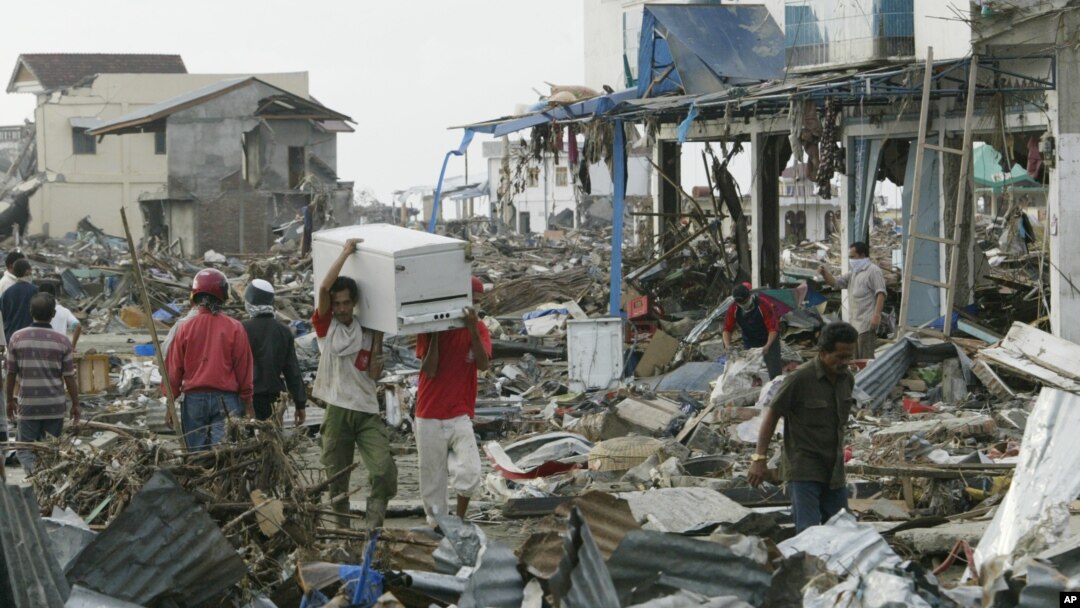 Kota Banda Aceh beberapa hari setelah dikoyak tsunami di bulan Desember 2004 (foto: dok).