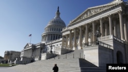 Le Capitole-- Washington, DC (archives)