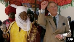 Sarkin Zazzau Shehu Idris tare da Yarima Charles na Britaniya.