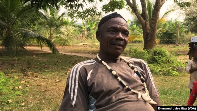 Michel Bebine Amata, chef du village Botombo, le 12 janvier 2021.