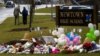 US Lawmakers Mull Gun Control After Connecticut School Shootings