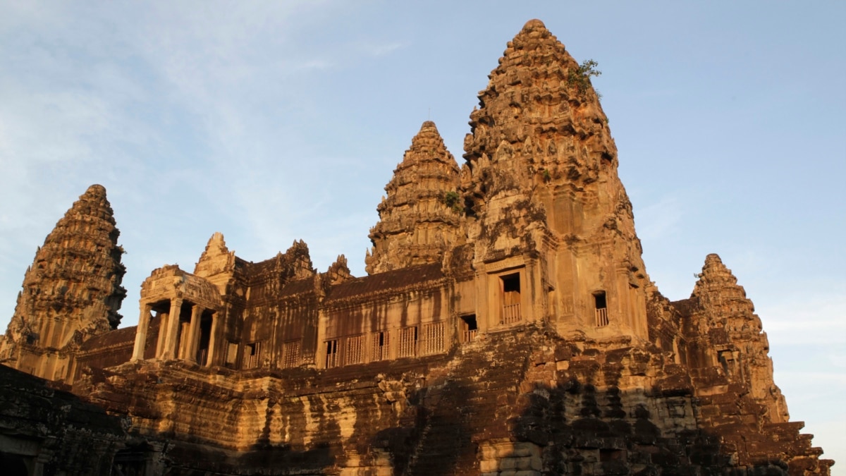 cambodians-revel-in-now-tourist-free-angkor-wat