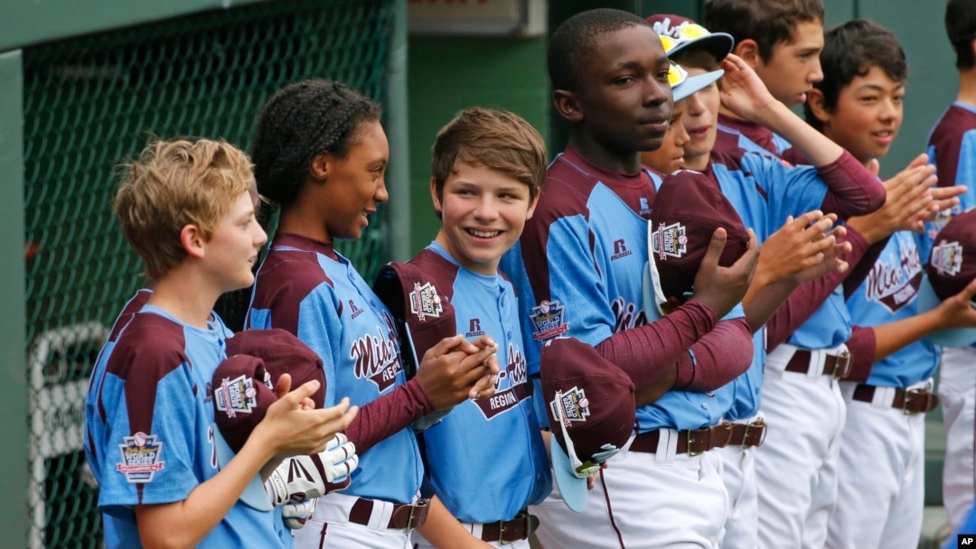 MLB Players and Kids Come Together at the LLWS - SI Kids: Sports News for  Kids, Kids Games and More