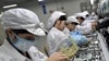 Foxconn hứa cải thiện lao động tại nhà máy ở Trung Quốc 