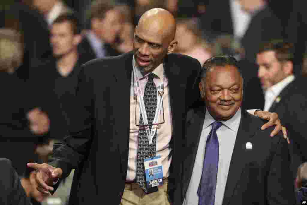 Former NBA basketball player Kareem Abdul-Jabbar stands with Jesse Jackson, Jr., before the third presidential debate at UNLV in Las Vegas, Oct. 19, 2016.