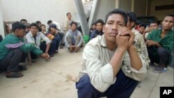 မလေးရှားနိုင်ငံက ရွှေ့ပြောင်းအလုပ်သမားများ။ 