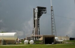 Ракета Atlas V с капсулой Boeing's CST-100 на стартовой площадке, Мыс Канаверал, Флорида, 29 июля 2021 года