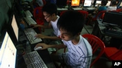 Theo Liên minh Phần mềm Doanh nghiệp có trụ sở ở Mỹ, khoảng 81% máy tính ở Việt Nam sử dụng các phần mềm bị sao chép lậu. 