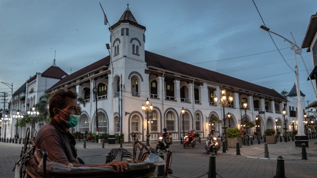 Pasar Sekaligus Pesaing Baru Pariwisata Indonesia