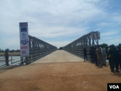 A new bridge in Kuajok funded by European Union on June 4, 2019. (Waakhe Simon Wudu/VOA)