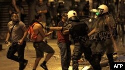 Yunanistan'da Genel Grev İkinci Gününe Giriyor