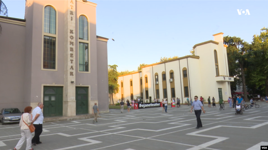 Dita e 37 e protestës për Teatrin Kombëtar
