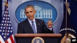 오바마 대통령이 16일 백악관에서 올해 마지막 기자회견을 하고 있다.
