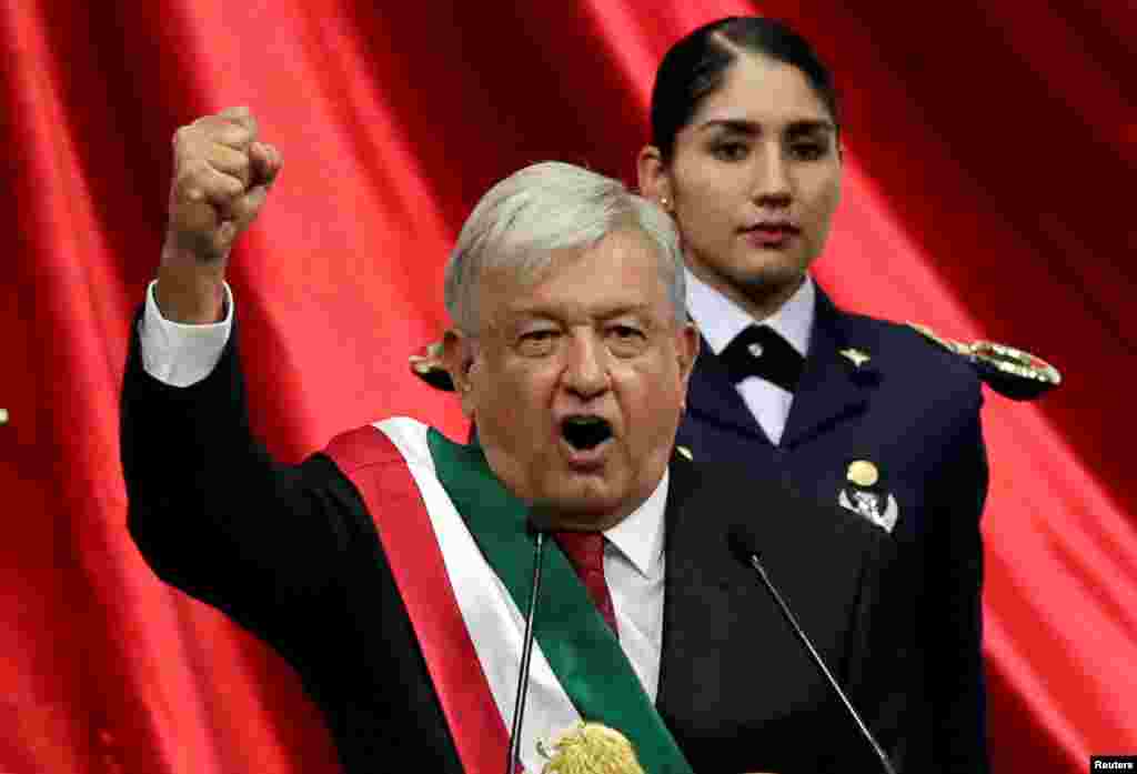 &laquo;آندرس مانوئل لوپز اوبرادور&raquo; رئیس جمهور جدید مکزیک روز شنبه سوگند یاد کرد و رسما قدرت را در دست گرفت. او که ۶۵ ساله و به &laquo;آملو&raquo; معروف است، پنج ماه پیش انتخاب شد.