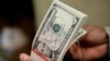 دلار وارد کانال ۳۱ هزار تومانی شد؛ ساعاتی پس از قول رئیسی برای مقابله با مشکلات اقتصادی