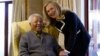 Clinton Visits Mandela During South Africa Stop 
