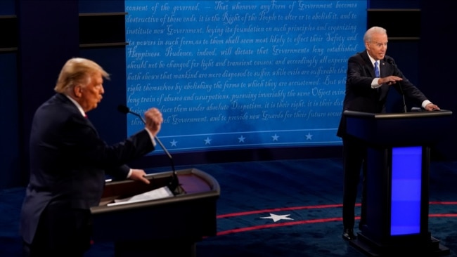 美国总统特朗普与民主党挑战者、前副总统乔·拜登2020年10月22日进行大选前最后一次面对面辩论 （路透社转发媒体联访照片）