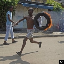 Un partisant de Ouattara à Abidjan