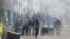 Deux cents arrestations après une nouvelle nuit de heurts en Tunisie
