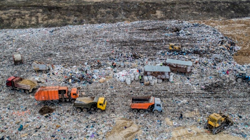 Communities Around Moscow Struggle with the City’s Waste