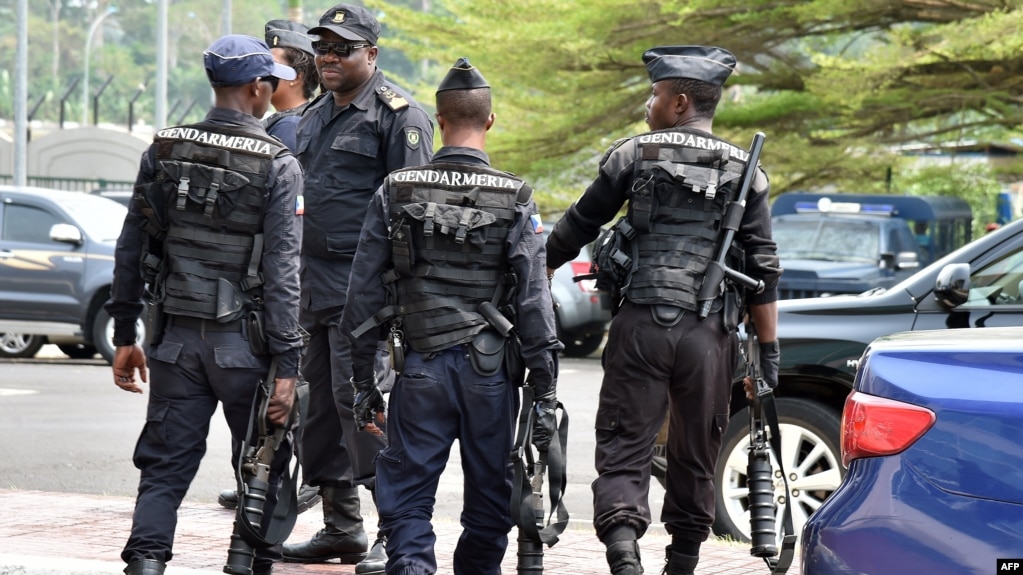Des policiers dans les rues de Malabo, Guinée Equatoriale, 3 février 2015.