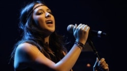 Michelle Branch performing in 2009.