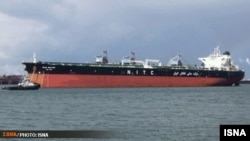 عکس آرشیوی از یک نفتکش متعلق به شرکت ملی نفتکش ایران در اب های خلیج فارس