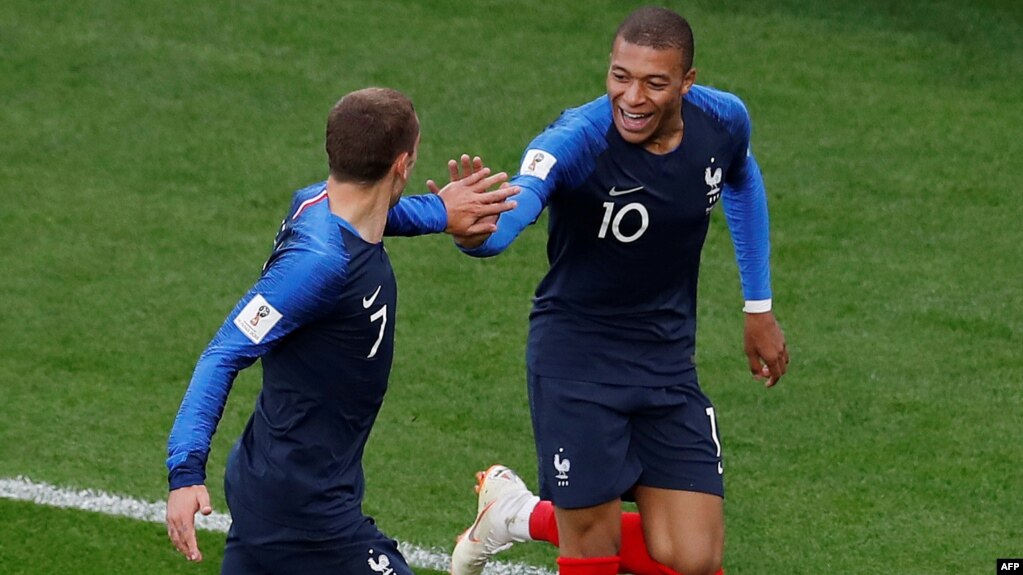 Resultado de imagen para FRANCIA FESTEJA EN RUSIA