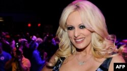 Foto del 19 de enero de 2012 en la que aparece la actriz porno Stormy Daniels en Las Vegas, Nevada.