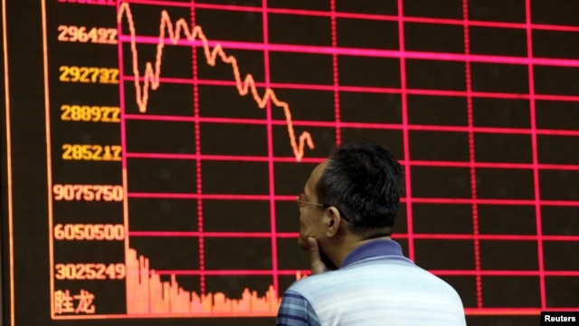 Una gráfica de preocupación en el Mercado de Valores de Shanghai.