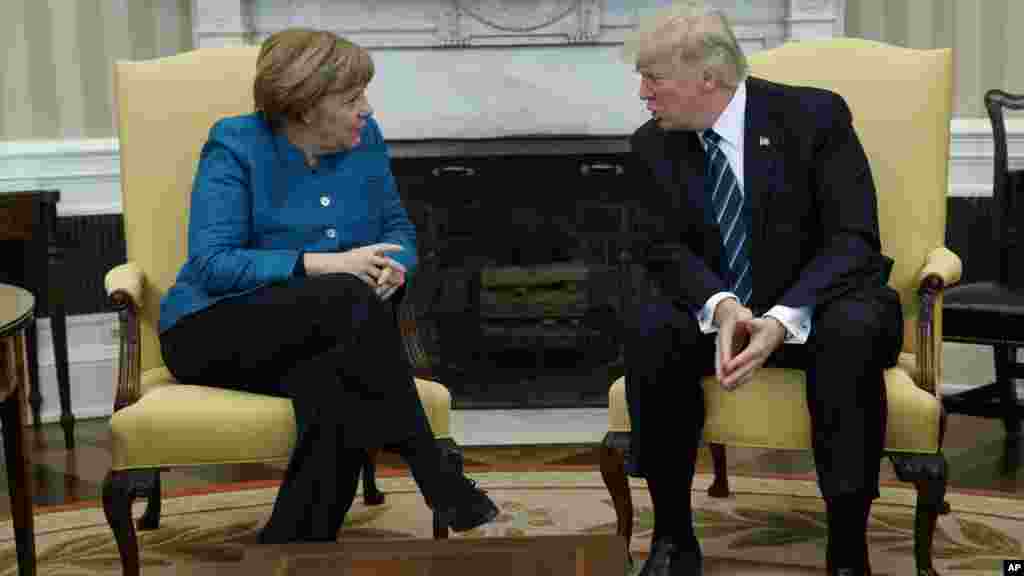 Le président américain Donald Trump et la chancelière allemande Angela Merkel l à la Maison Blanche, à Washington, le 17 mars 2017.