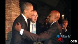 El presidente Barack Obama y Guillermo Fariñas durante el encuentro en Miami.