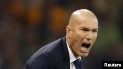 Zinédine Zidane, entraîneur du Real Madrid lors d’un match de la Ligue des champions opposant leurs équipes respectives au stade national des Pays de Galles, 3 juin 2017.