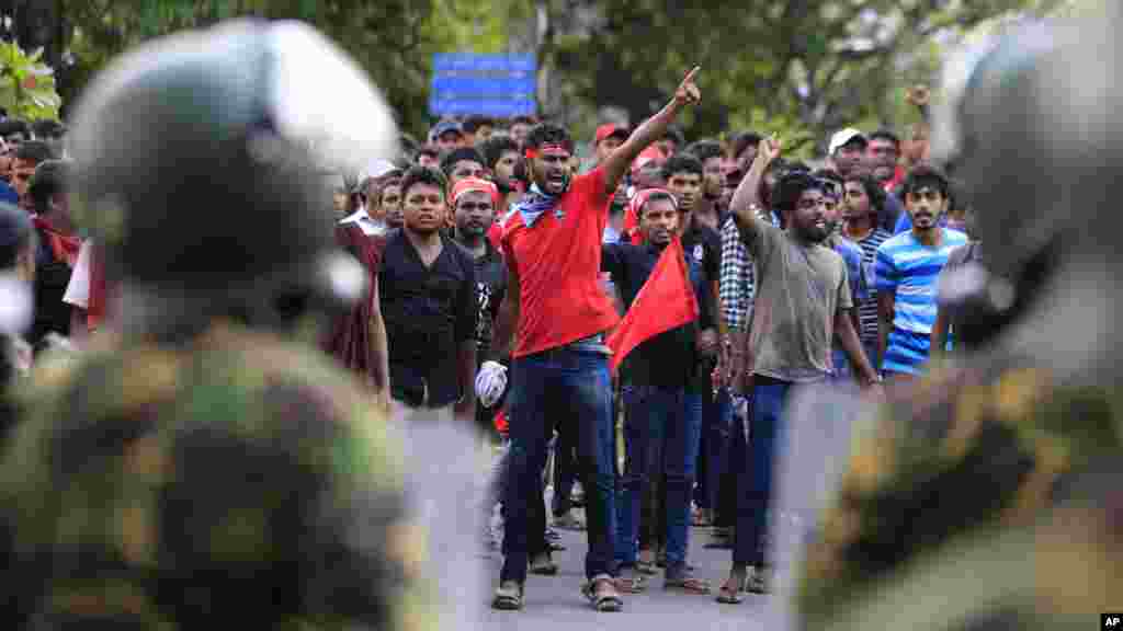 تظاهرات دانشجو​یان&nbsp;​سری لانکا&nbsp;​علیه&nbsp;​خصوصی&nbsp;​کردن&nbsp;​دانشگاه های&nbsp;در&nbsp;​این&nbsp;​کشور.&nbsp; &nbsp;