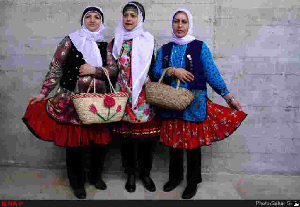 نمایشگاه پوشاک اقوام ایرانی عکس: سحر سیفی، ایلنا