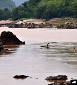 ສິ່ງແວດລ້ອມທໍາມະຊາດ ຢູ່ສະຖານທີ່ກໍ່ສ້າງເຂື່ອນໄຊຍະບູລີ ໃນແມ່ນໍ້າຂອງທີ່ລາວ