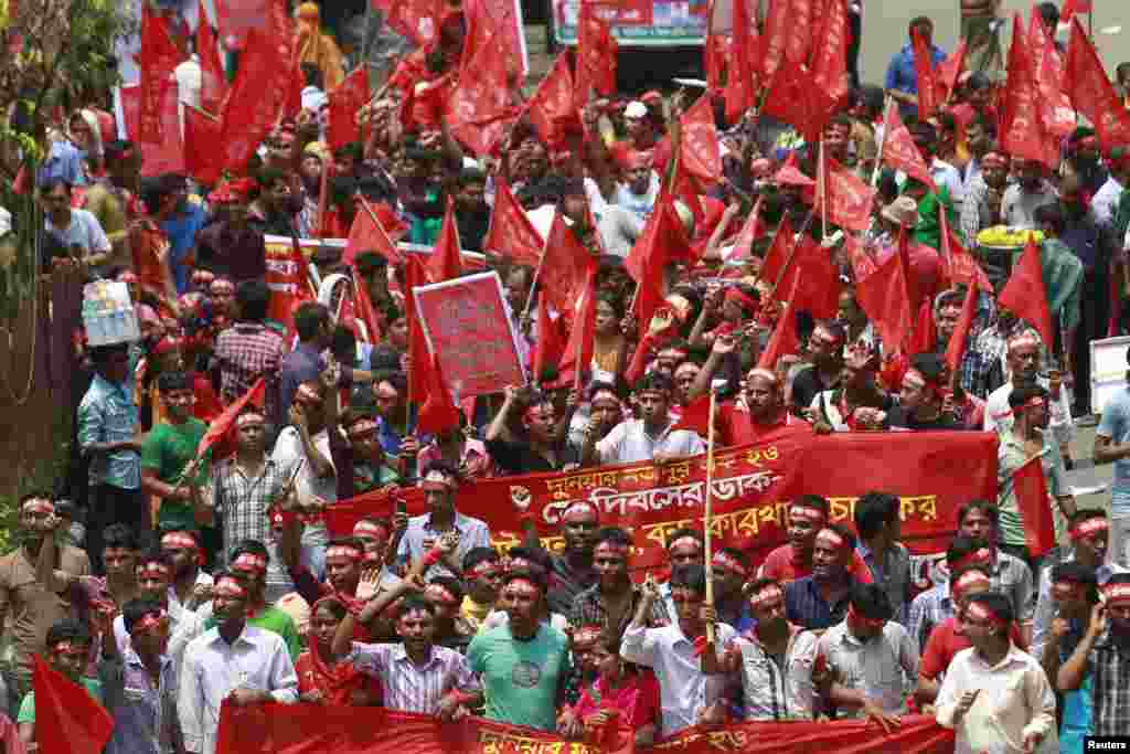 یوم مزدور کے موقع پر دنیا بھر میں محنت کشوں نے جلوس اور جلسے منعقد کیے۔