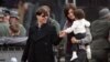 Aktor Tom Cruise beserta anaknya Suri dan mantan istrinya, Katie Holmes. (Foto: Dok)