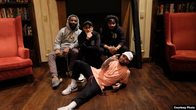 Afgan berkolaborasi dengan produser dan musisi AS di studio EMPIRE di San Francisco, California (dok: EMPIRE/Trinity Optima Production)
